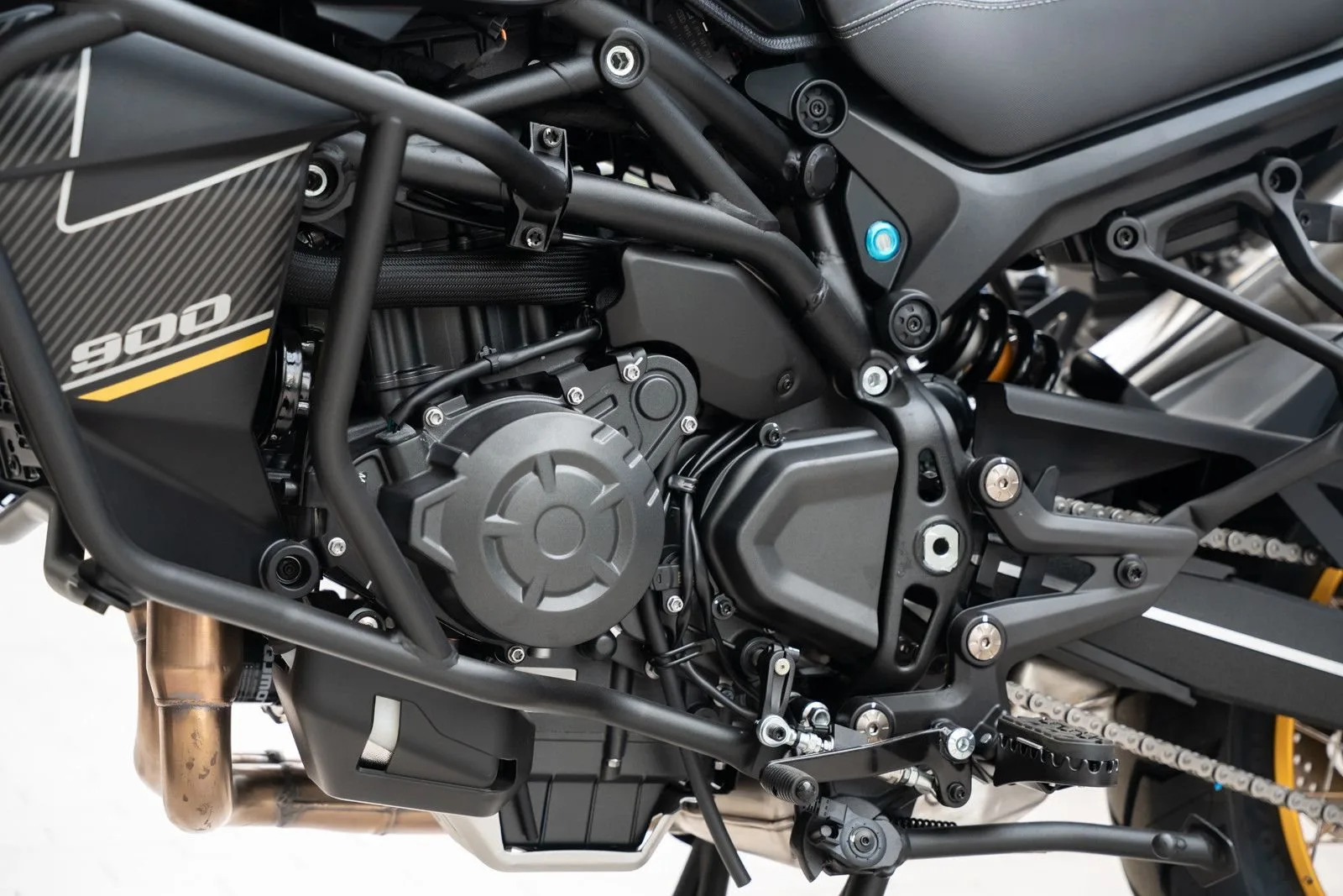 QJ Motor SRT 900 SX