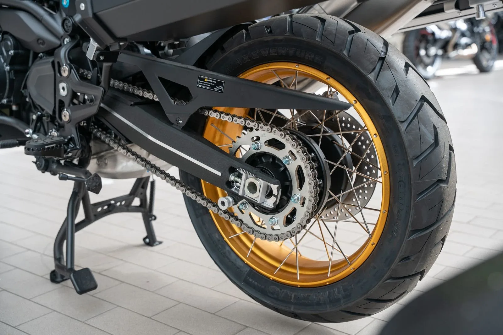 QJ Motor SRT 900 SX