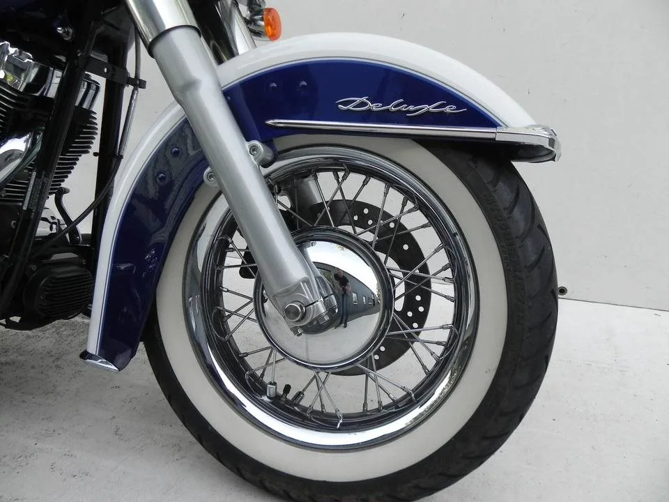 Harley-Davidson Softail Deluxe FLSTN