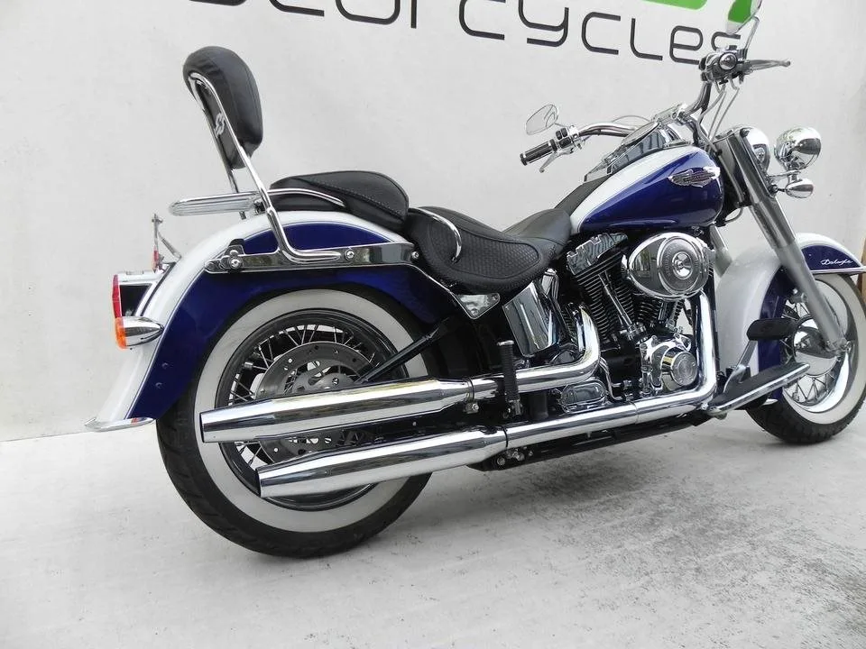 Harley-Davidson Softail Deluxe FLSTN