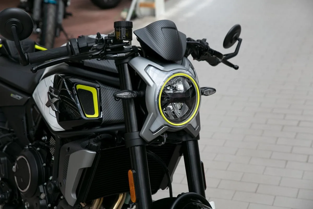 CFMOTO 700CL-X Sport