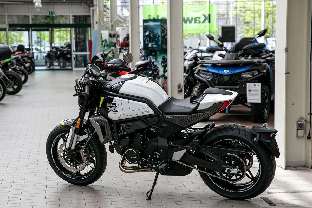 CFMOTO 700CL-X Sport