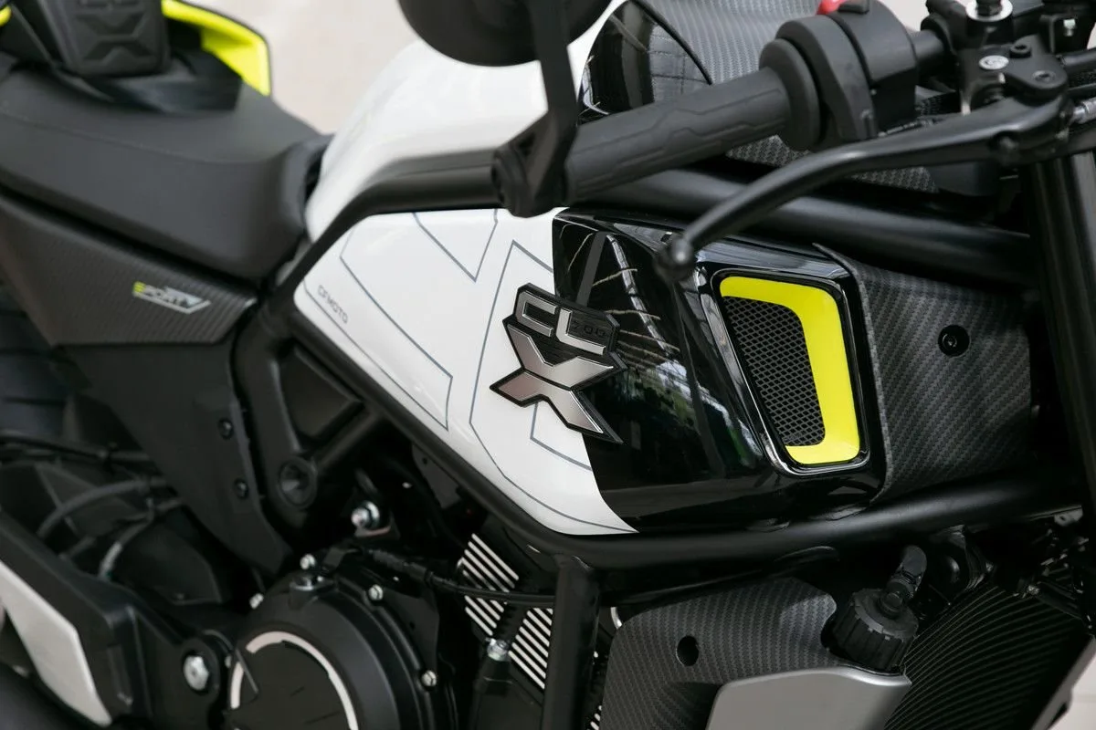 CFMOTO 700CL-X Sport