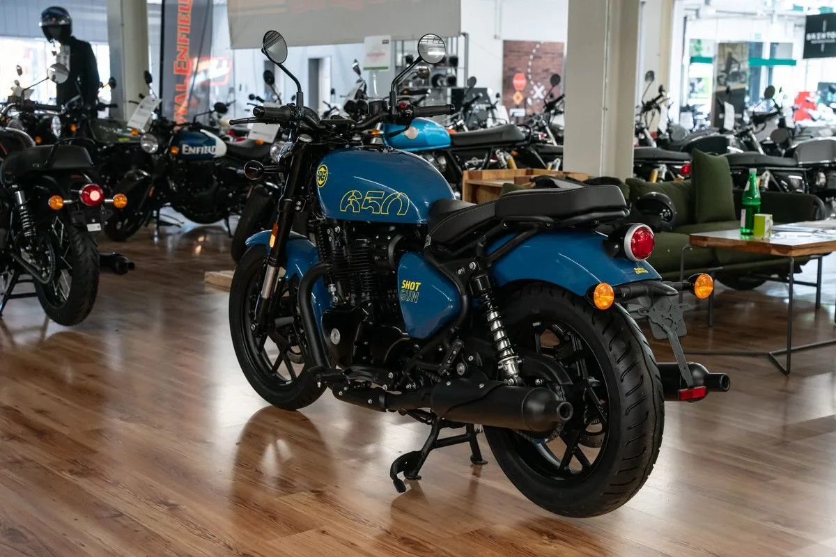 Royal Enfield Shotgun 650