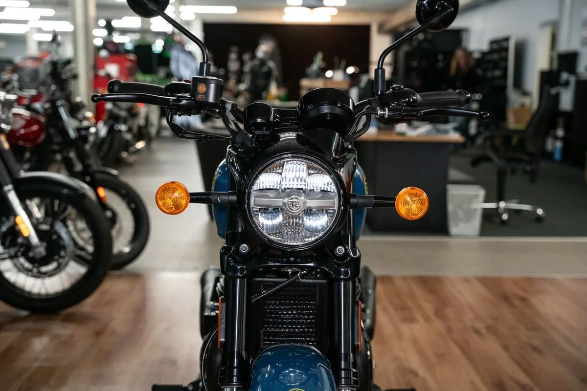 Royal Enfield Shotgun 650