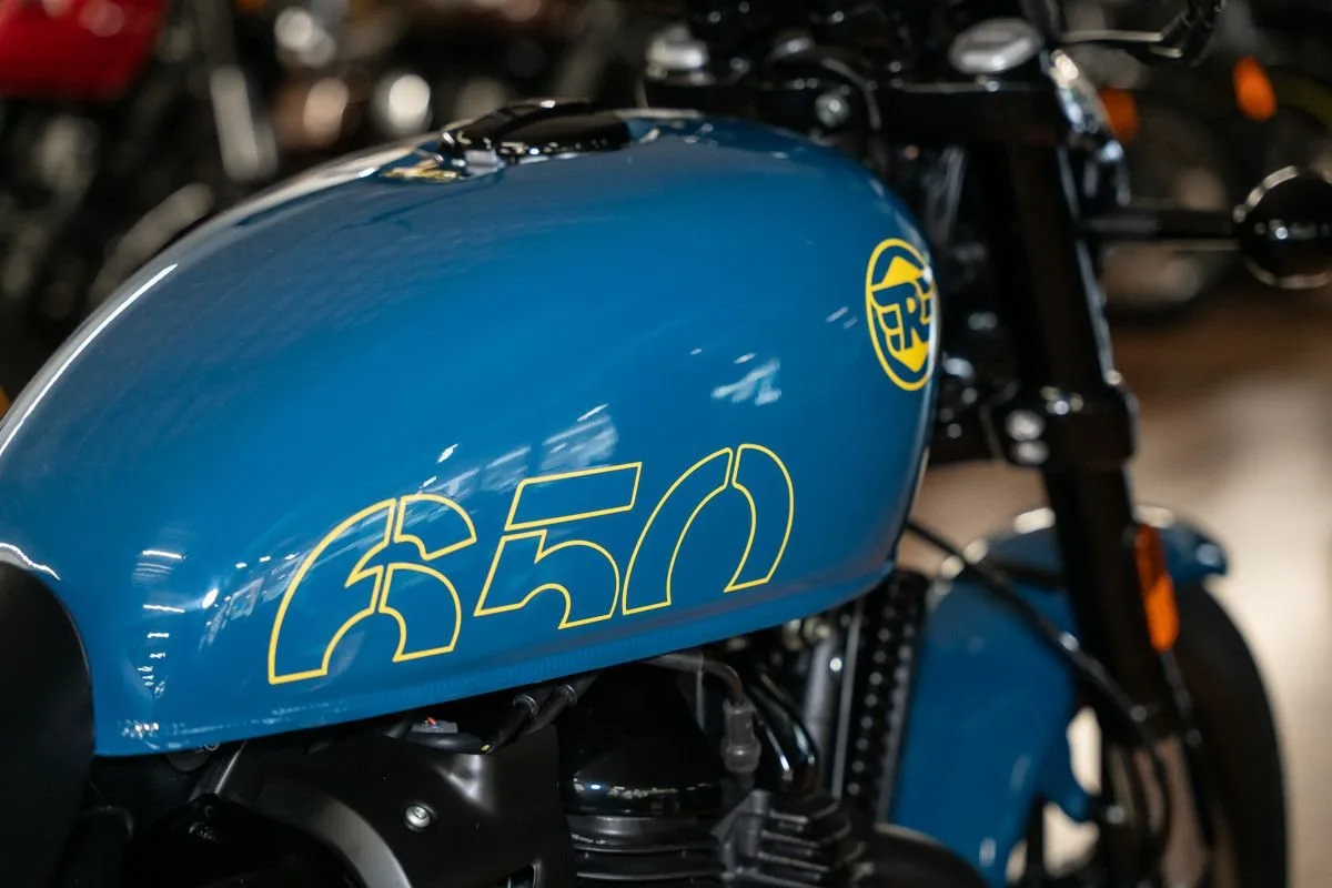 Royal Enfield Shotgun 650