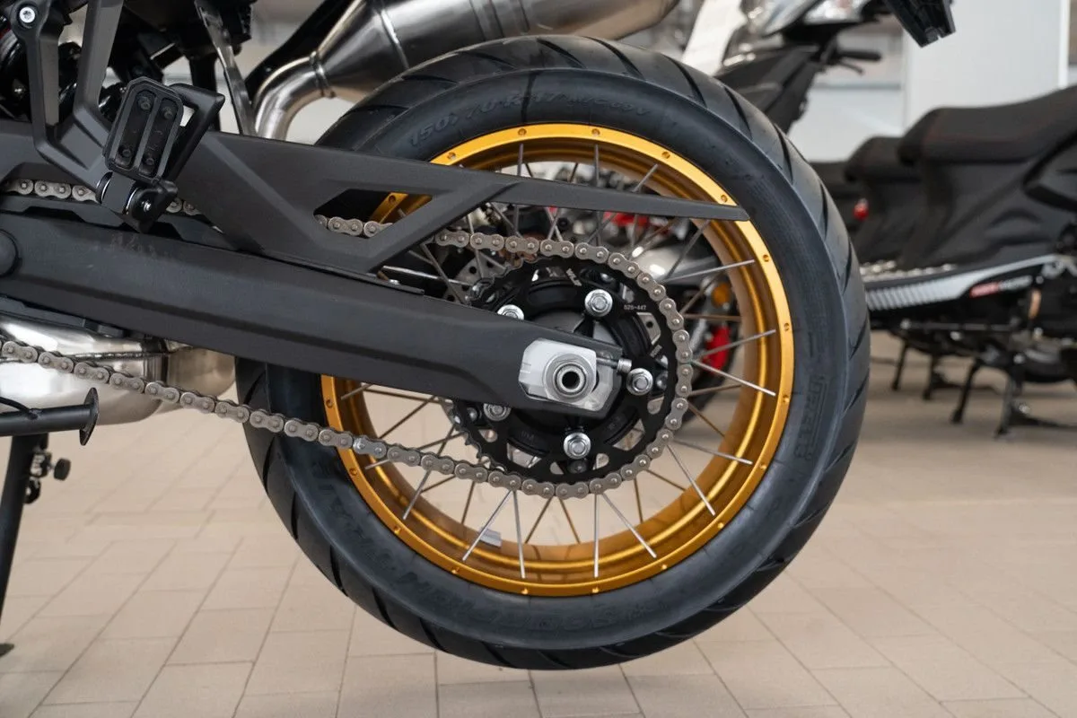 Voge DS900X