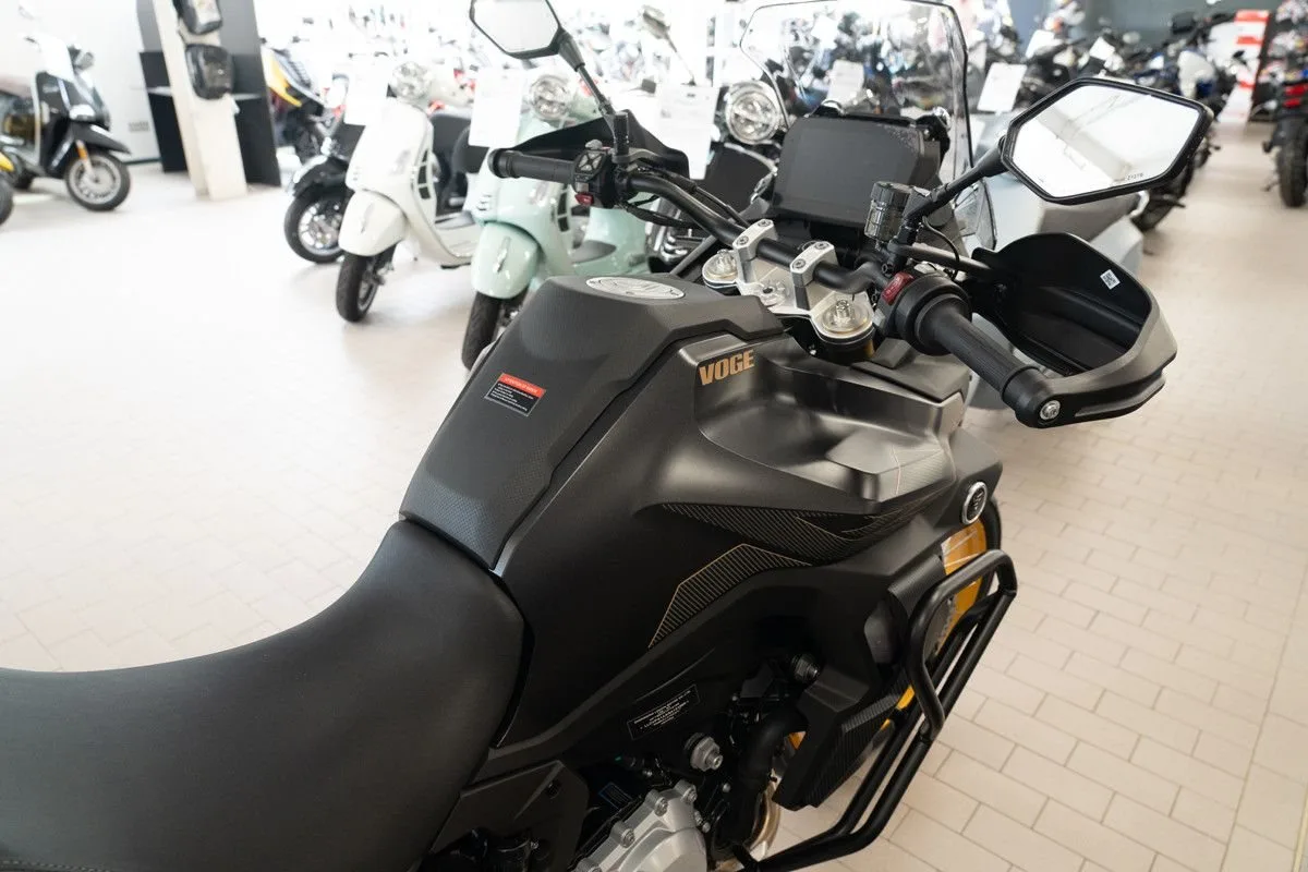 Voge DS900X