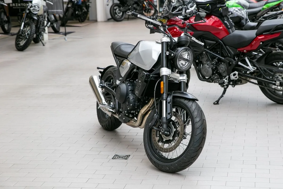 Brixton Crossfire 500
