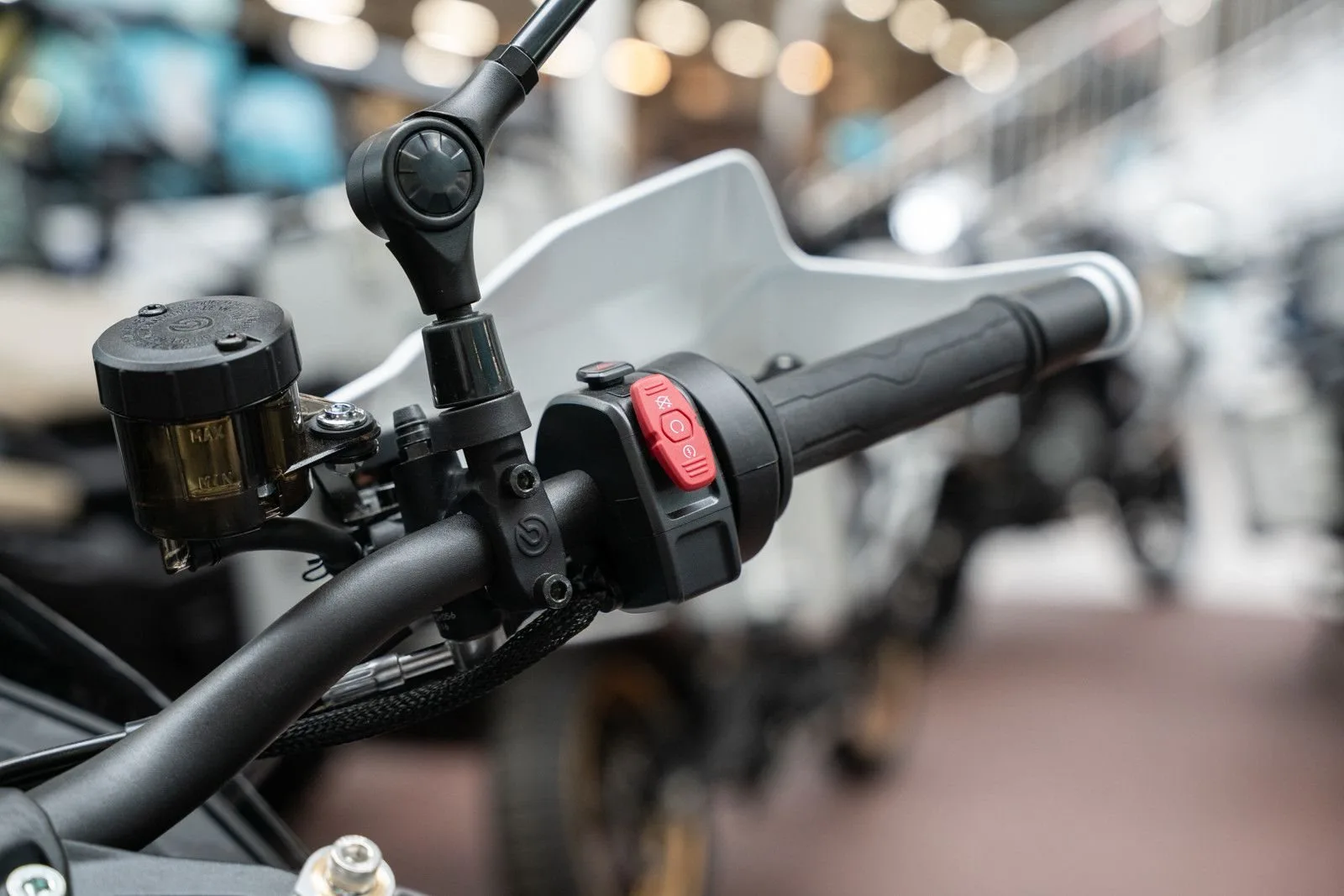 CFMOTO 1000MT-X