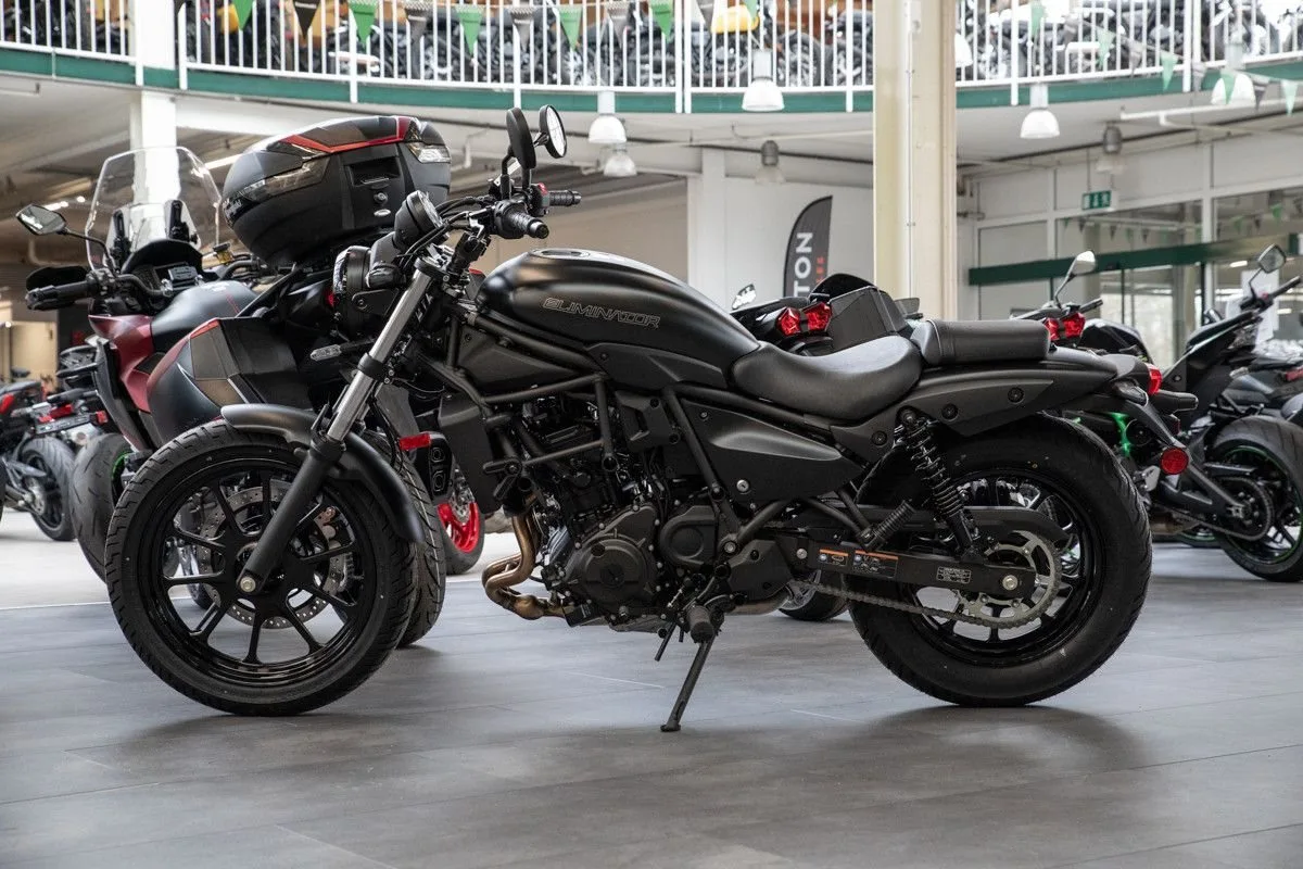 Kawasaki Eliminator 500