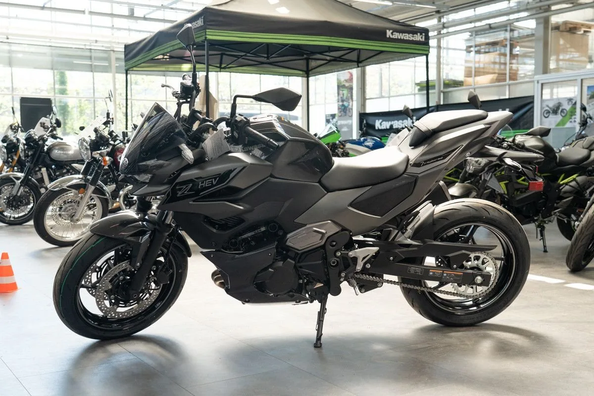 Kawasaki Z7 Hybrid