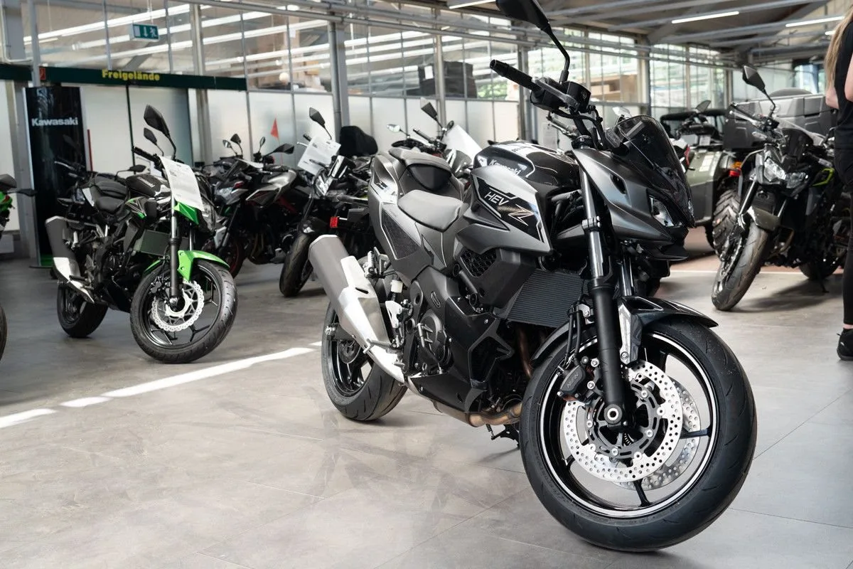 Kawasaki Z7 Hybrid