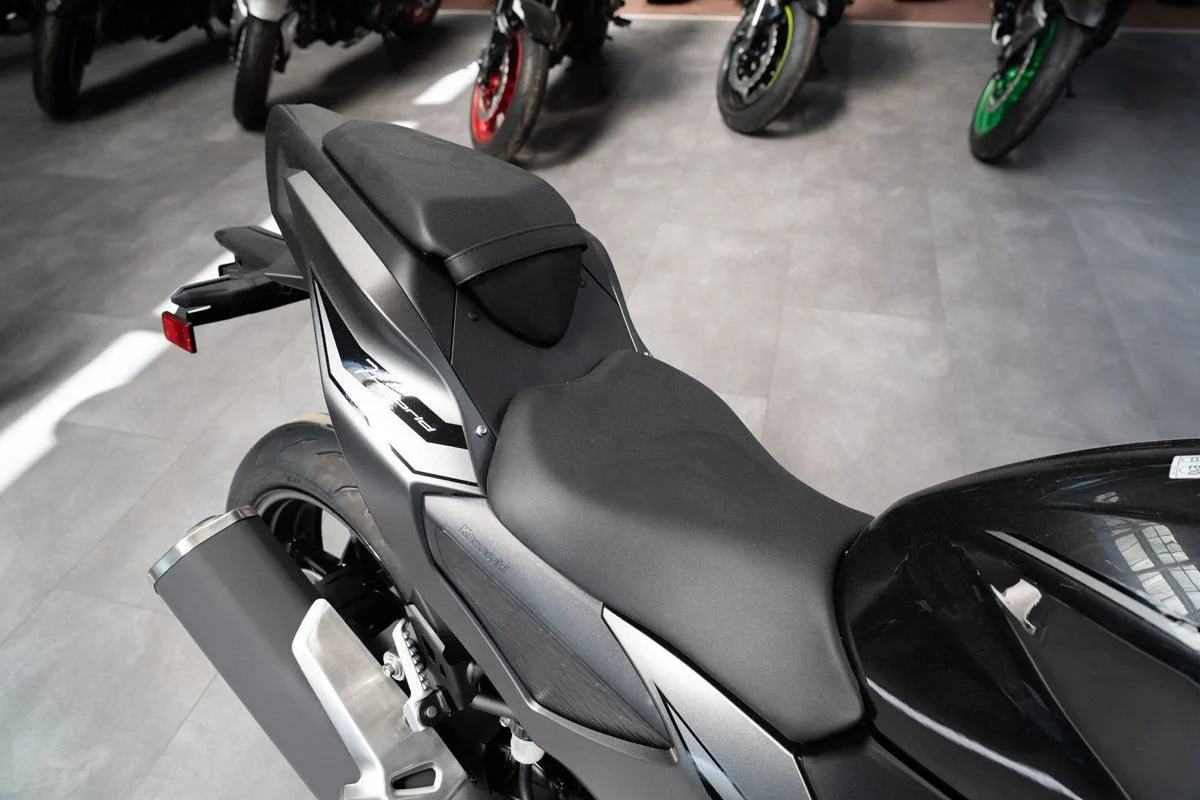 Kawasaki Z7 Hybrid
