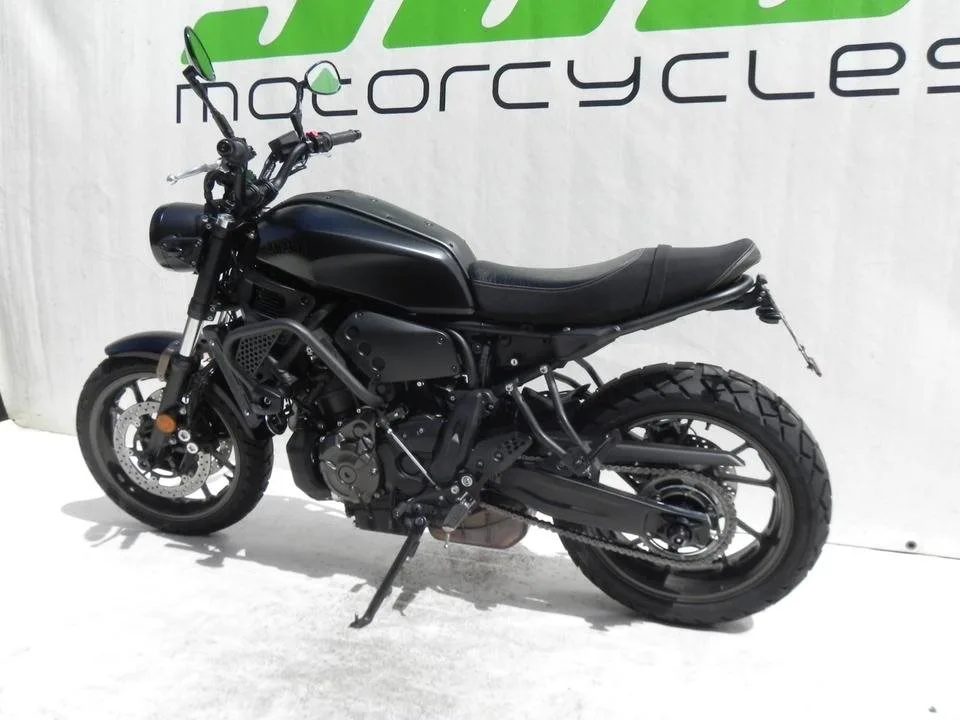 Yamaha XSR700