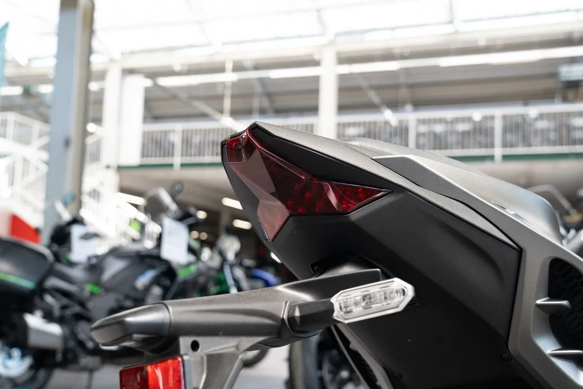 Kawasaki Z7 Hybrid