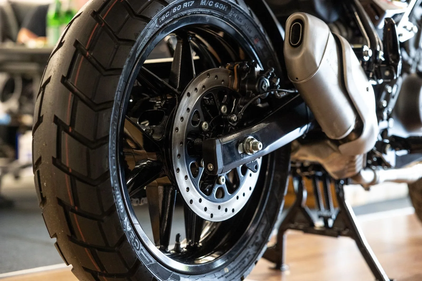 Royal Enfield Guerrilla 450