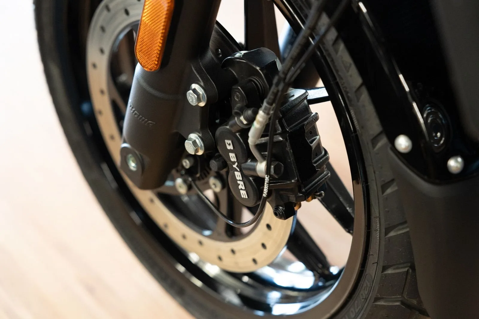 Royal Enfield Guerrilla 450