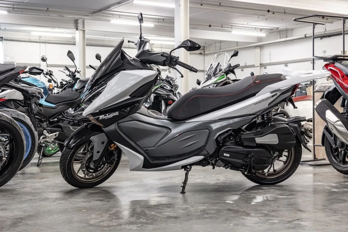 Malaguti Madison 125