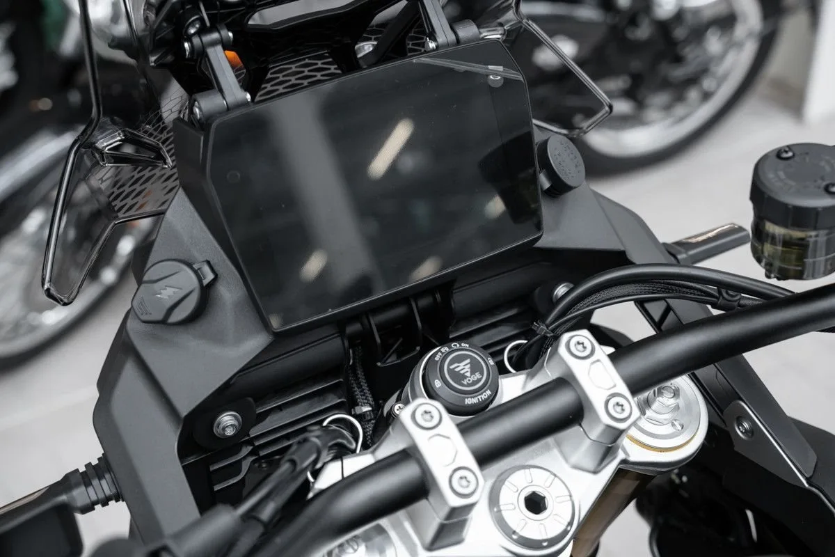 Voge DS900X