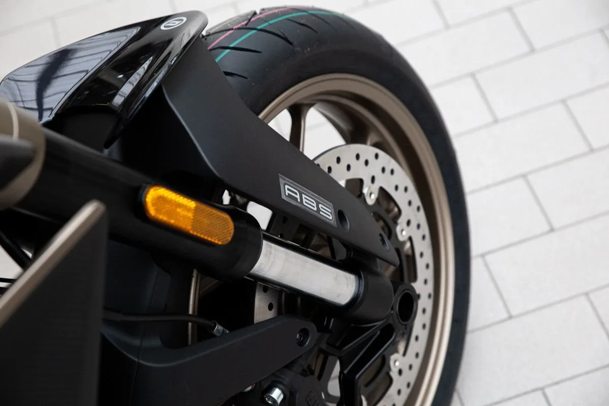 CFMOTO 800NK Sport
