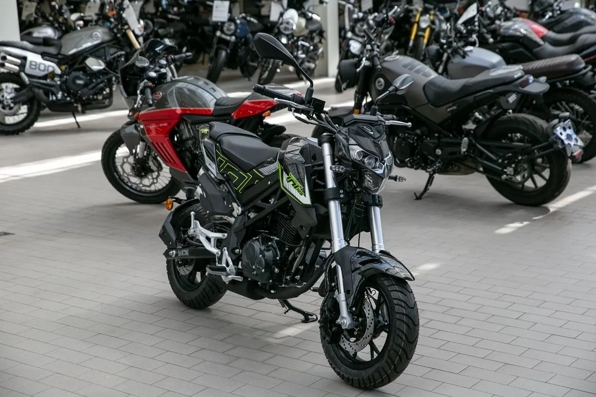 Benelli TnT 125