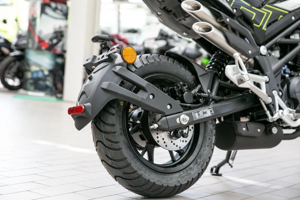 Benelli TnT 125
