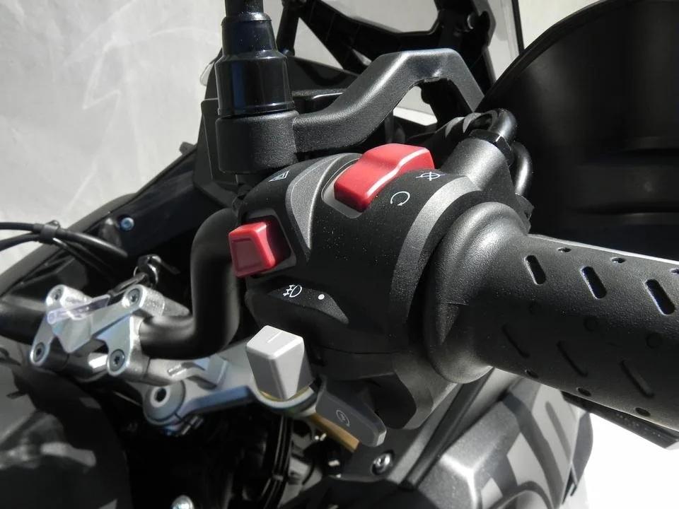 Voge DS625X