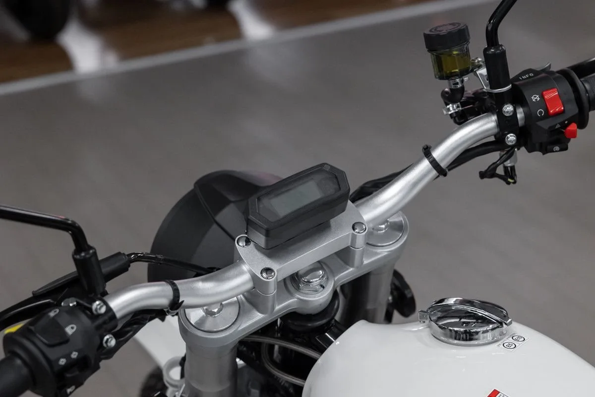 Mash X-Ride 125