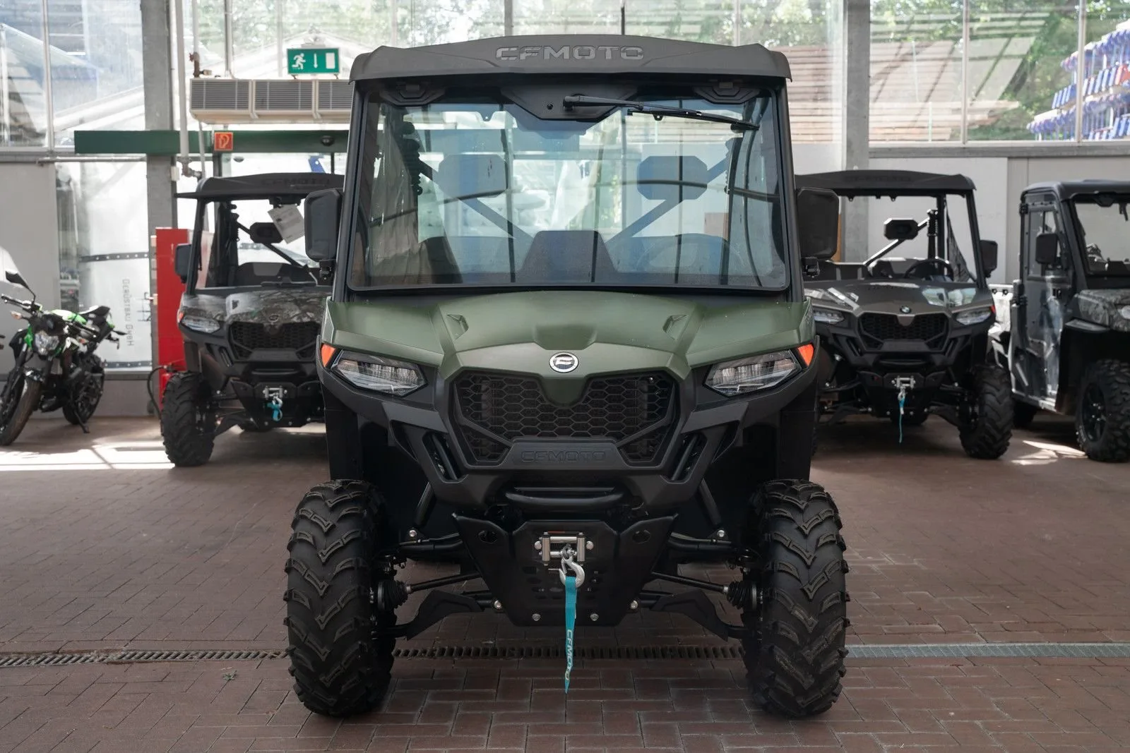 CFMOTO UFORCE 600+