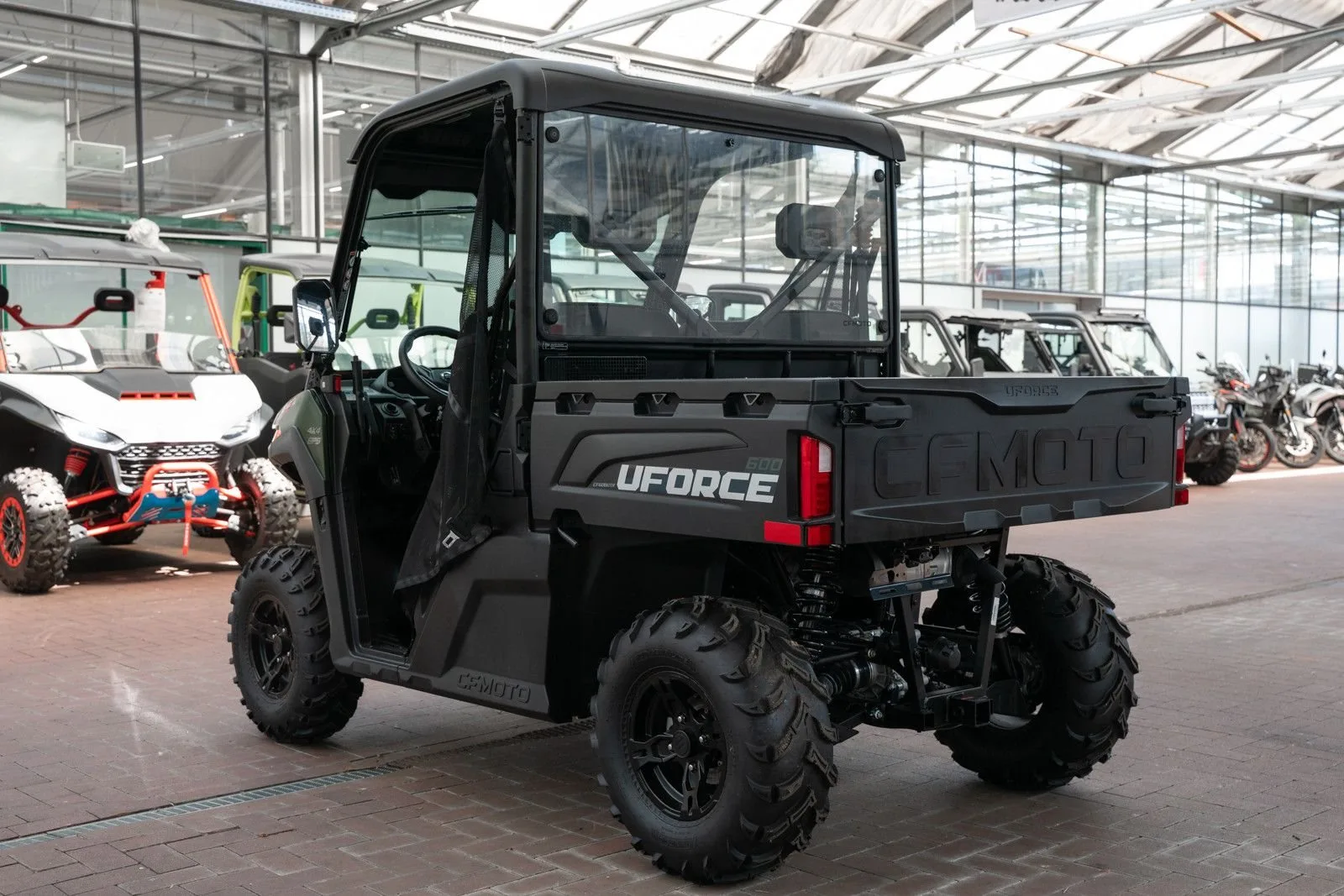 CFMOTO UFORCE 600+