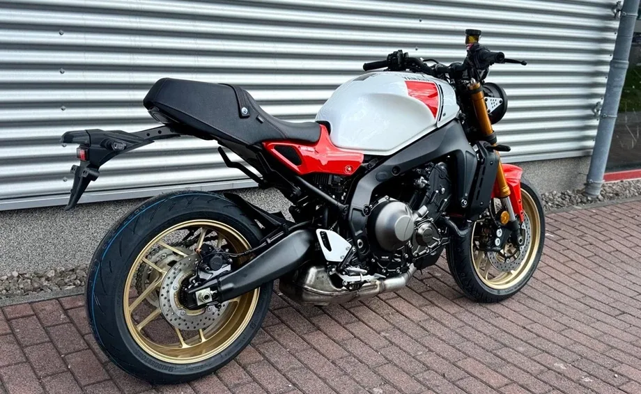 Yamaha XSR900