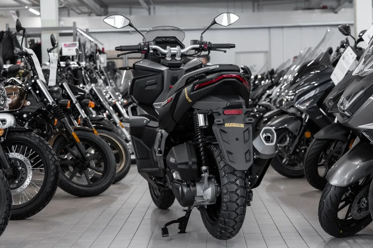 Voge SR1 ADV 125 ABS TCS