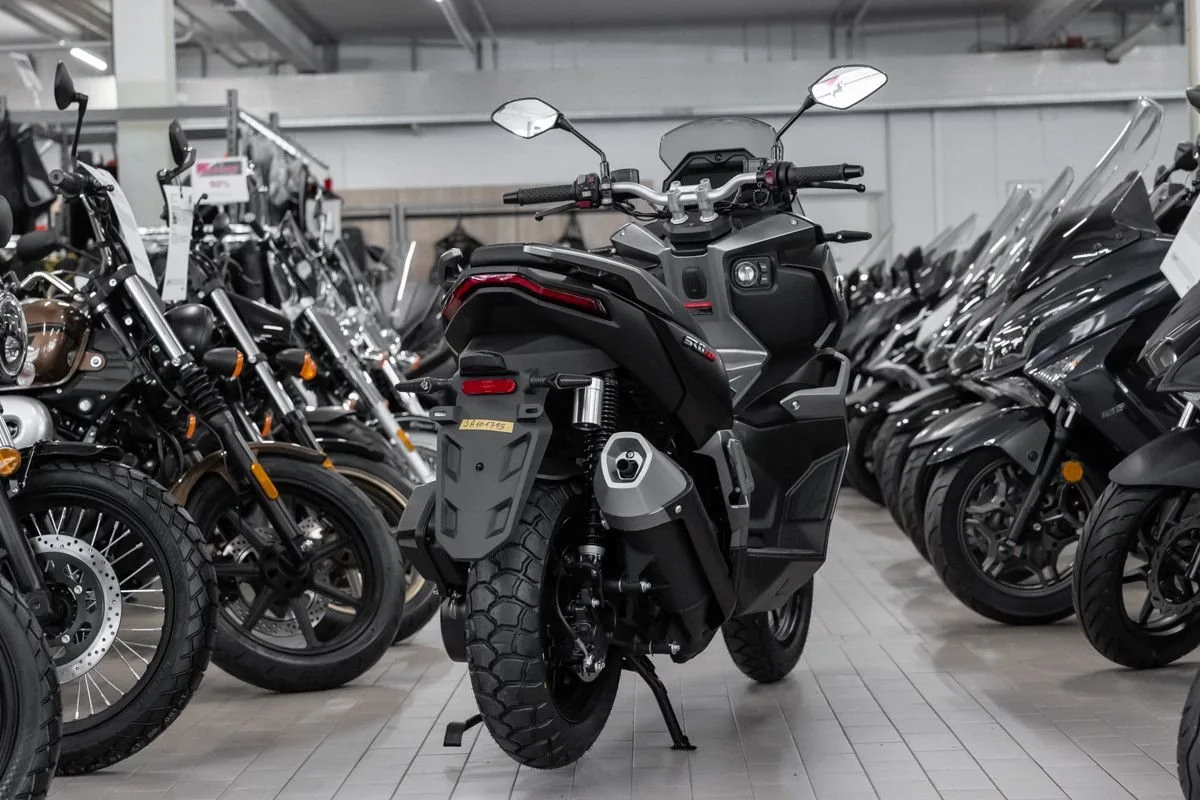 Voge SR1 ADV 125 ABS TCS