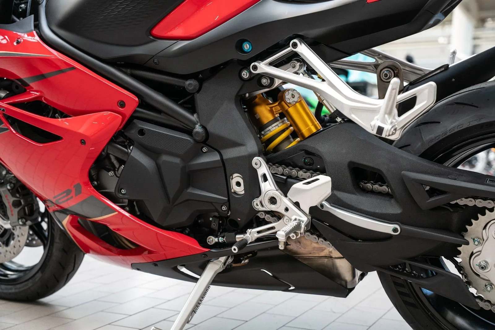 QJ Motor SRK 921 RR