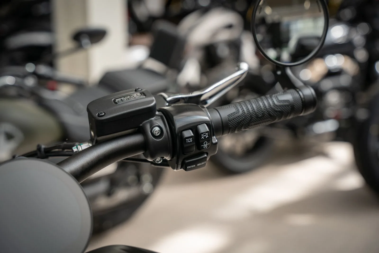 QJ Motor SRV 600V