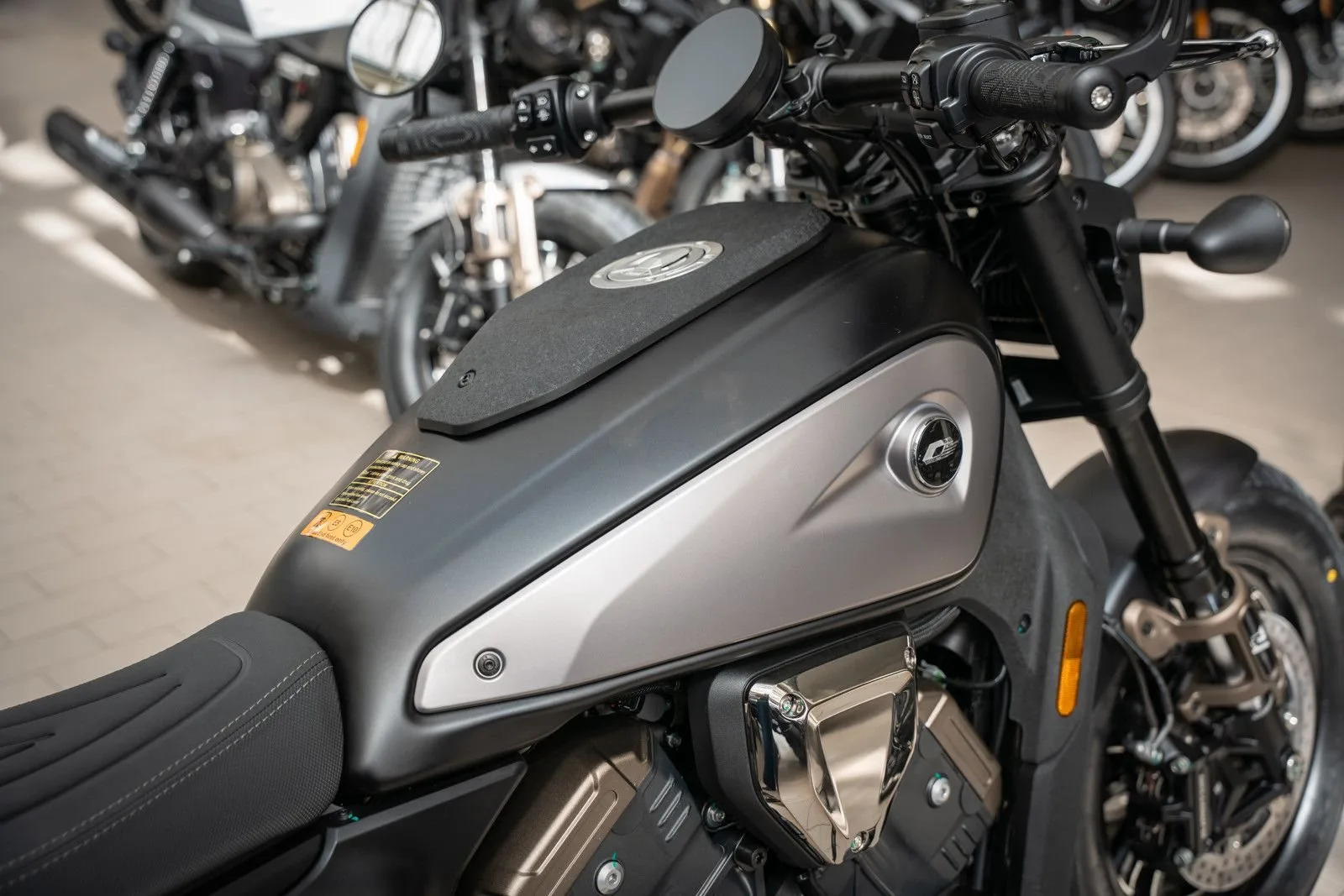QJ Motor SRV 600V