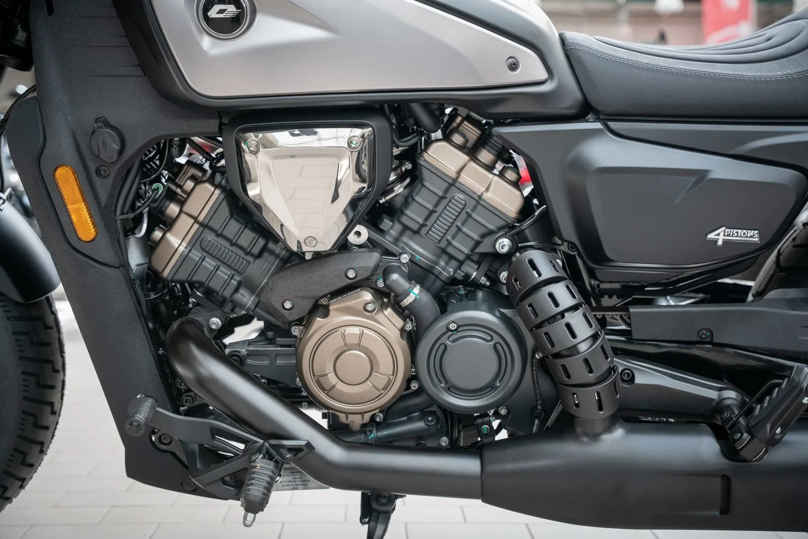 QJ Motor SRV 600V