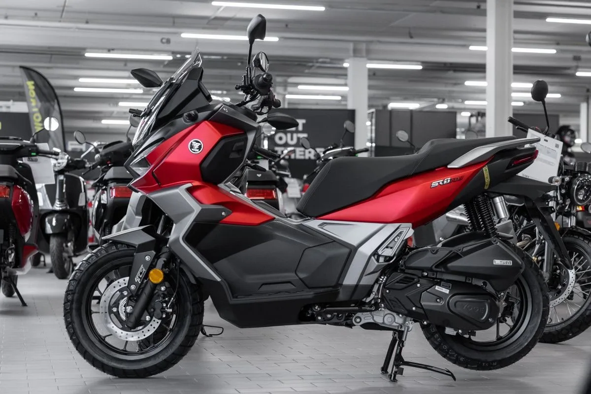 Voge SR1 ADV 125 ABS TCS