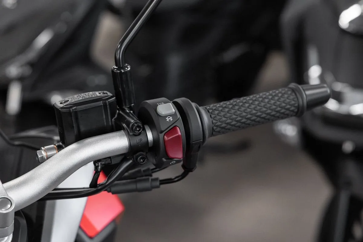 Voge SR1 ADV 125 ABS TCS