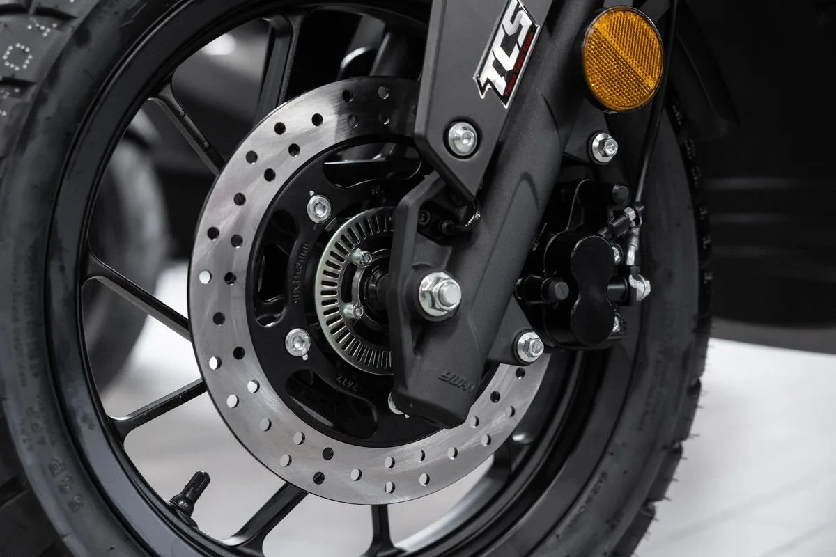 Voge SR1 ADV 125 ABS TCS