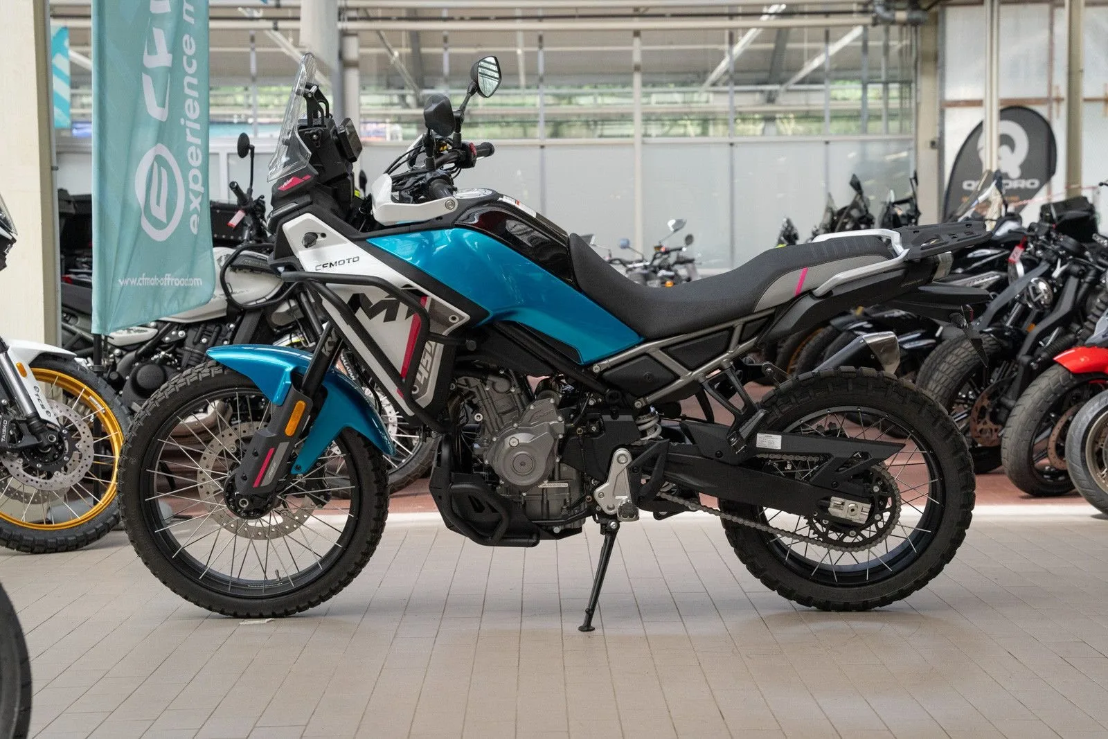 CFMOTO 450MT