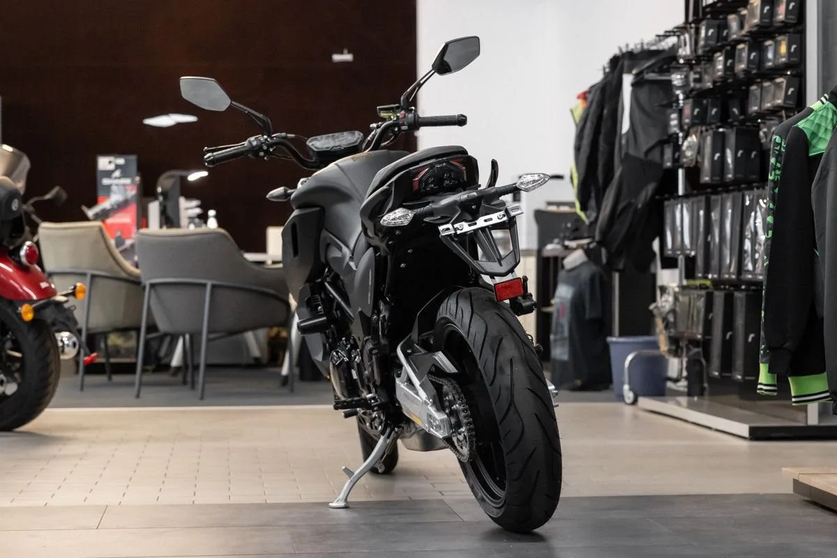 Motobi DL 400 Naked