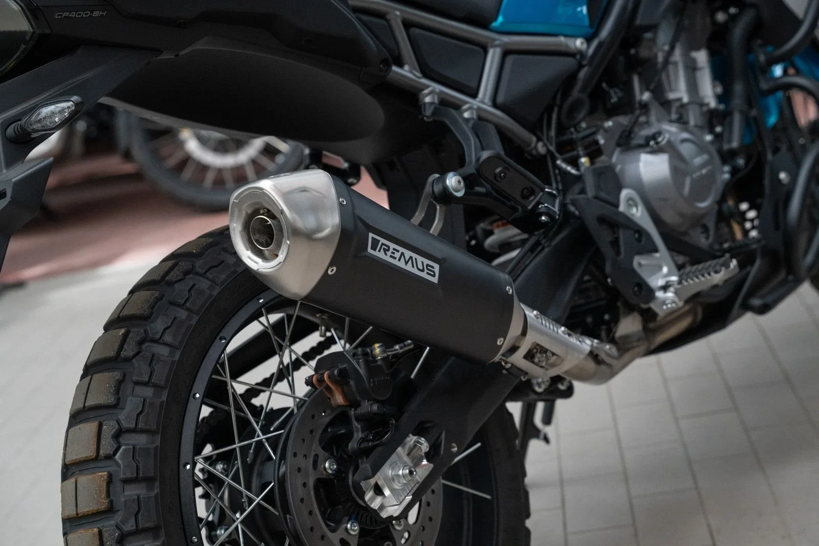 CFMOTO 450MT