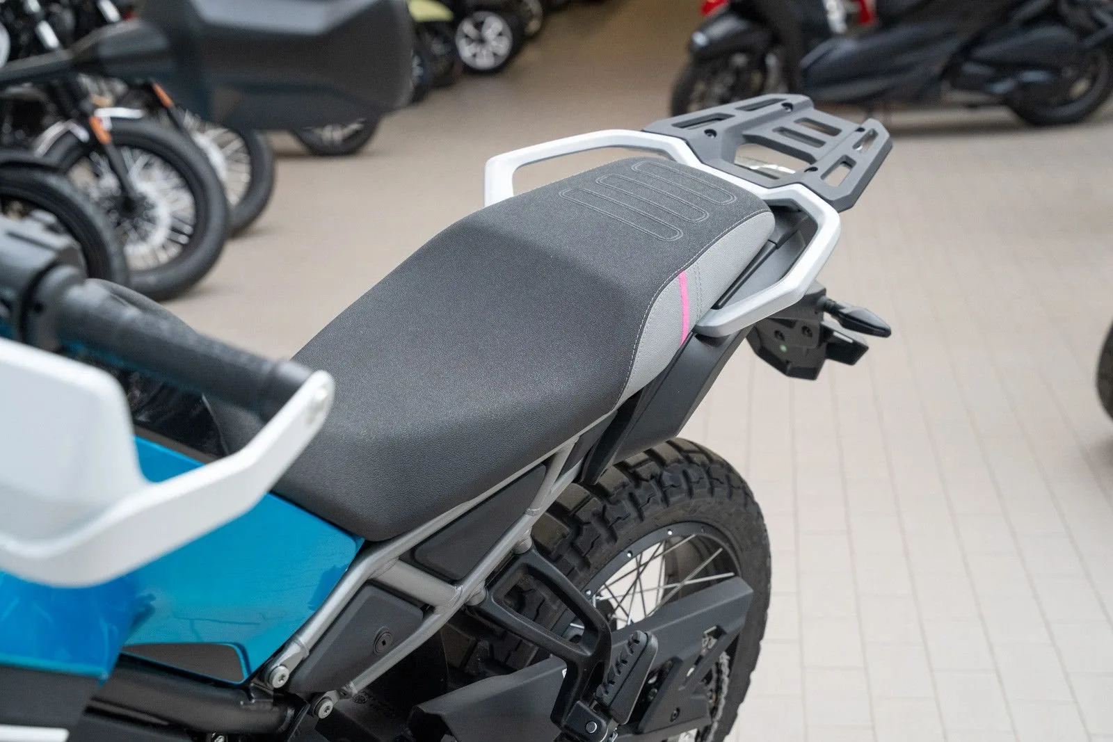 CFMOTO 450MT
