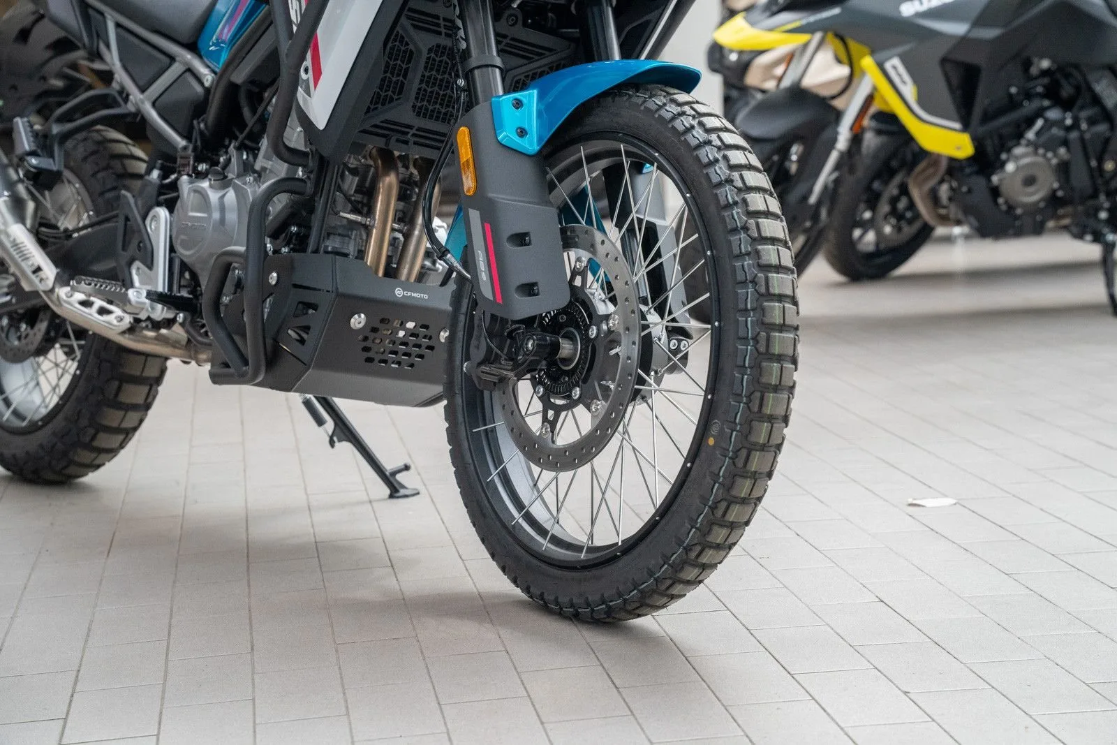 CFMOTO 450MT