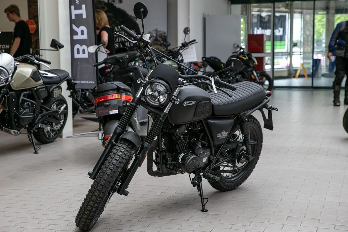 Brixton Felsberg 125