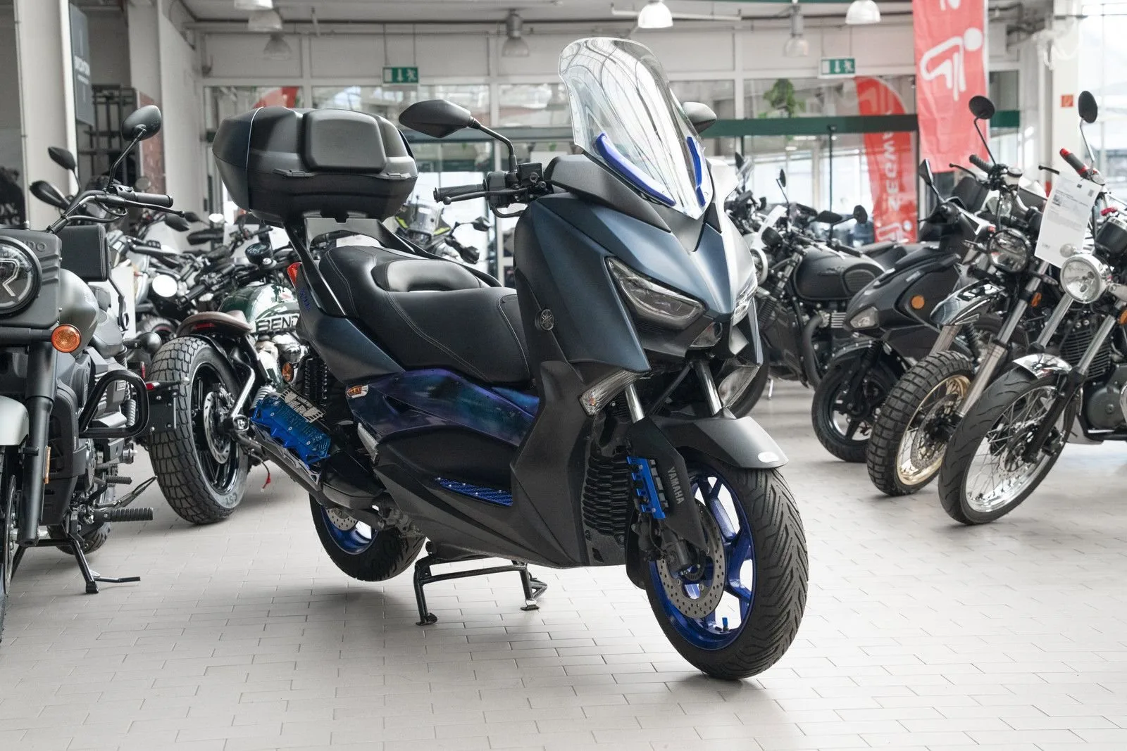 Yamaha XMAX 300