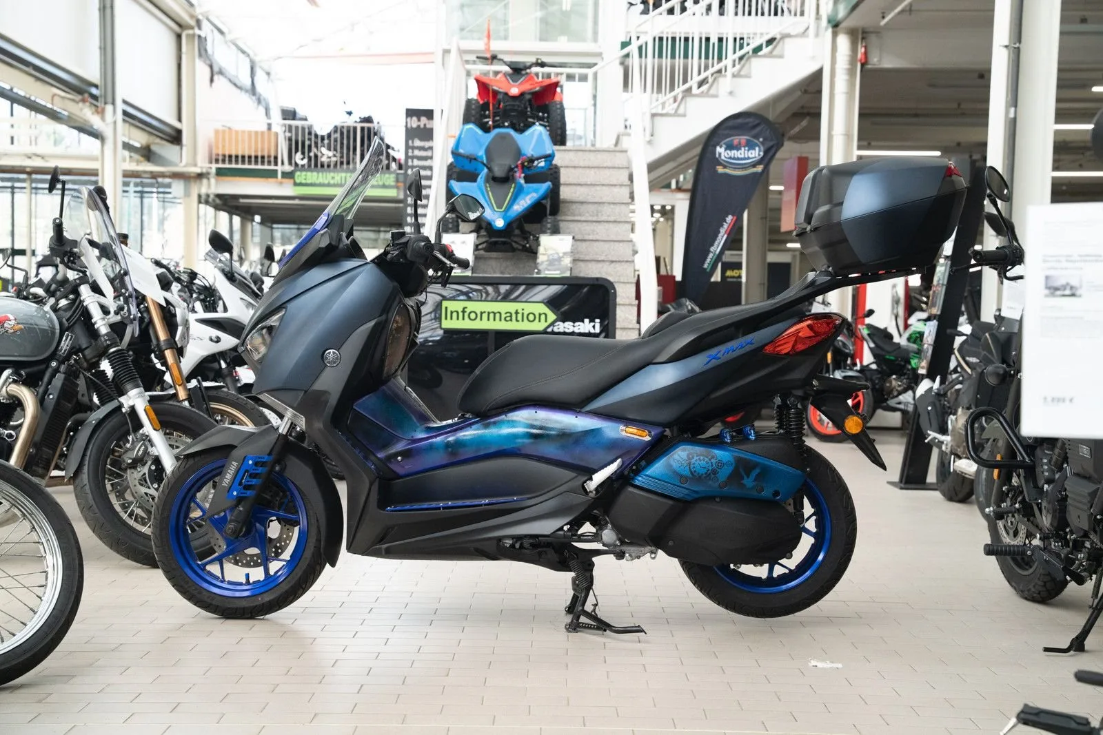 Yamaha XMAX 300