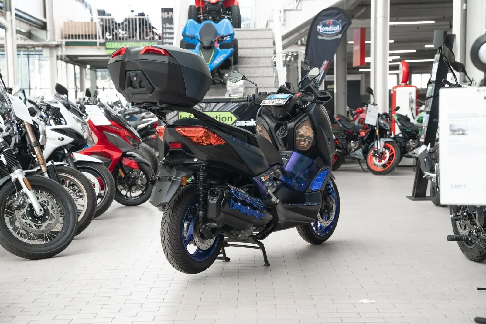 Yamaha XMAX 300